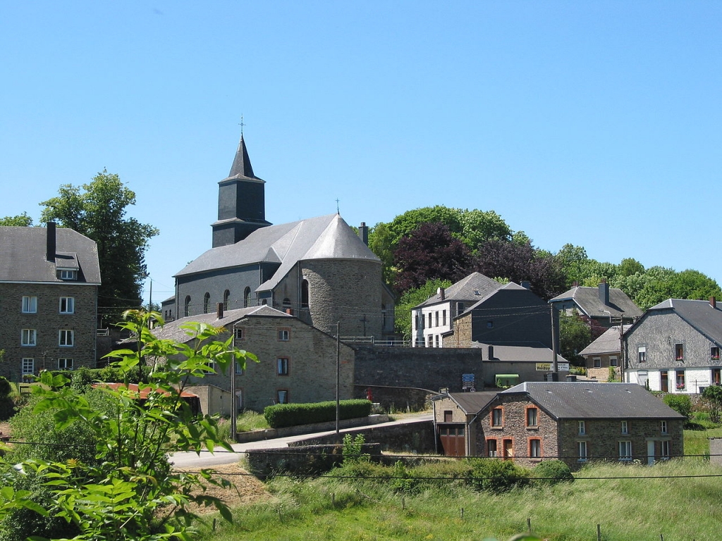 Eglise Saint-Pierre de Louette-Saint-Pierre